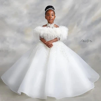 Beyaz Afrika Çiçek Kız Elbise Balo Tüy Aplikler Bebek Küçük Kız Peageant Elbise Önlük